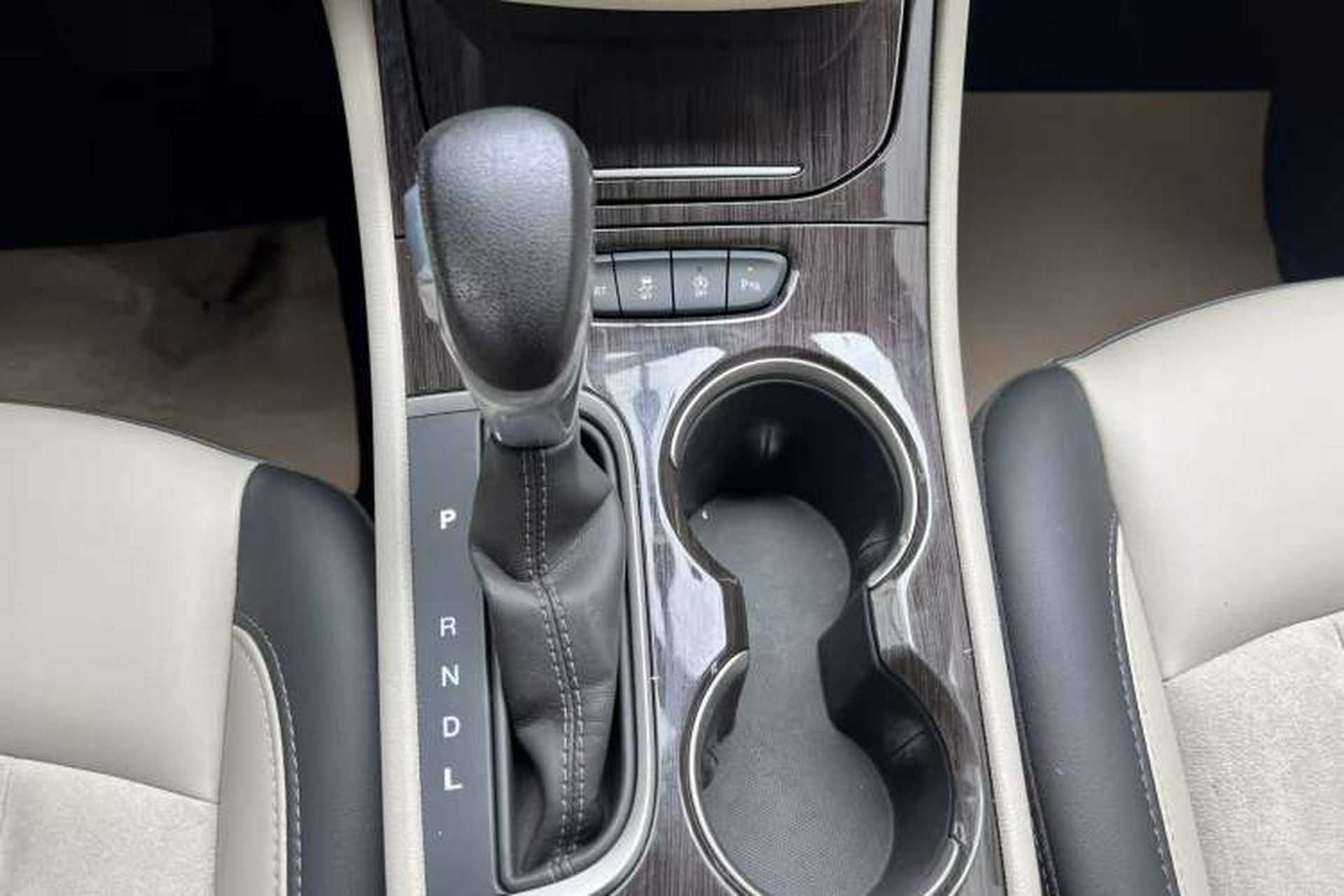Used Buick Verano 2019 Sedan 15S Automatic Leading Model Gear Lever