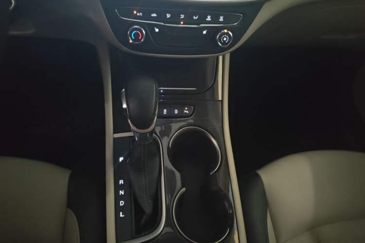 Used Buick Verano 2019 Sedan 15S Automatic Leading Model Gear Lever