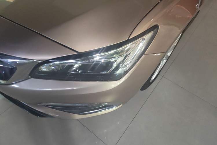 Used Buick Verano 2019 Sedan 15S Automatic Leading Model Left Front Headlight