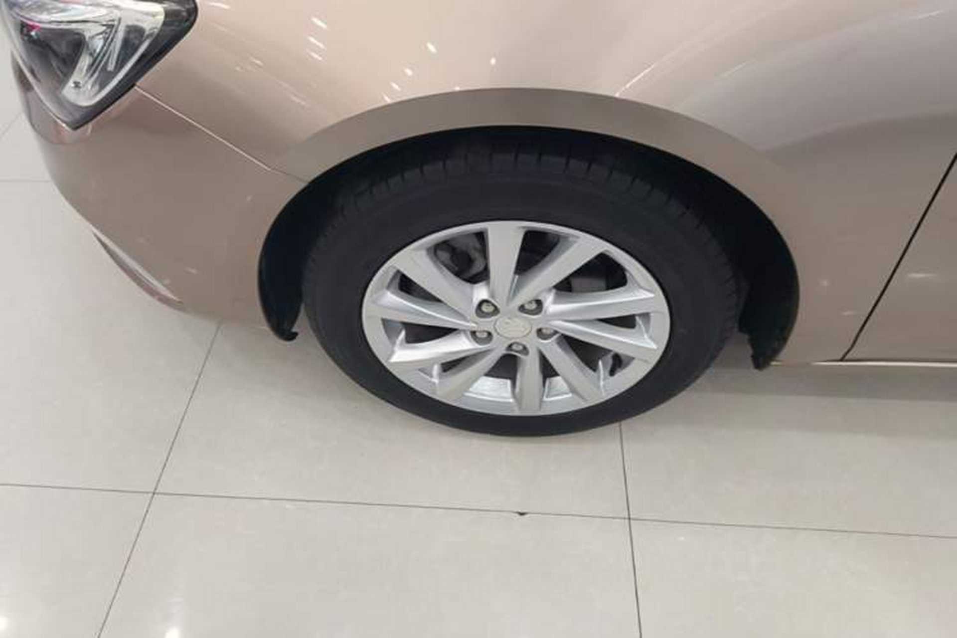 Used Buick Verano 2019 Sedan 15S Automatic Entry Model Left Front Wheel Hub