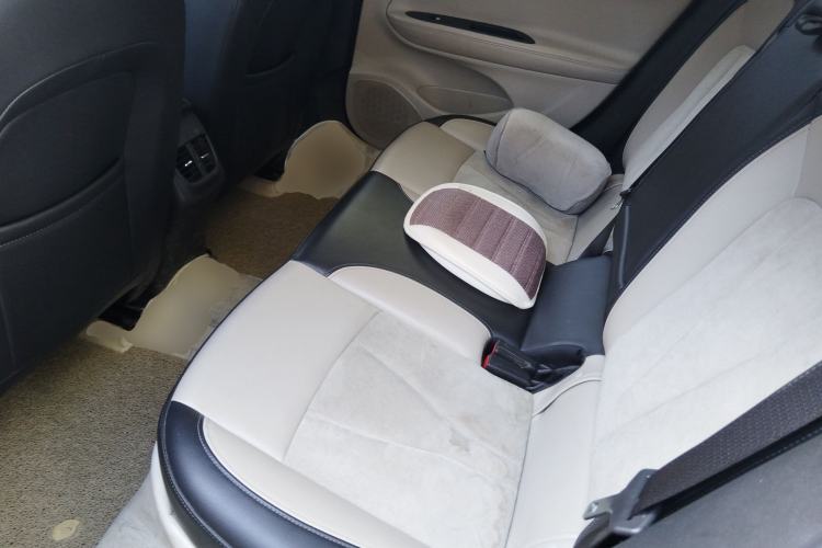 Used Buick Verano 2019 Sedan 15S Automatic Leading Model Left Rear Seat