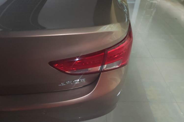 Used Buick Verano 2019 Sedan 15S Automatic Leading Model Right Rear Taillight