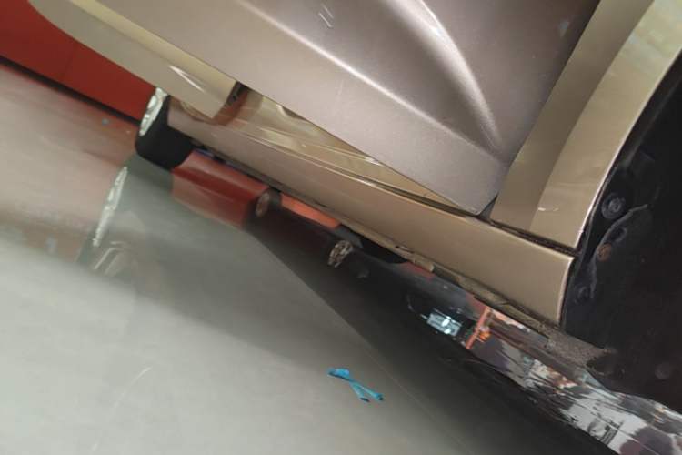 Used Buick Verano 2019 Sedan 15S Automatic Leading Model Right Side Sill
