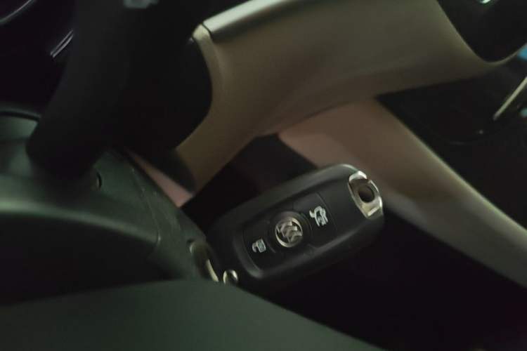 Used Buick Verano 2019 Sedan 15S Automatic Leading Model Vehicle Key