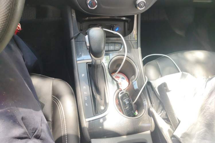 Used Buick Verano 2020 20T CVT Leading Edition Gear Lever