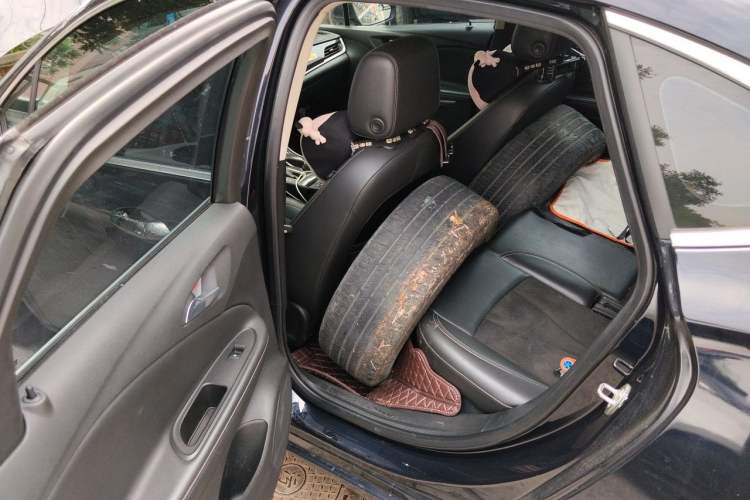Used Buick Verano 2020 20T CVT Luxury Version Left Rear Seat