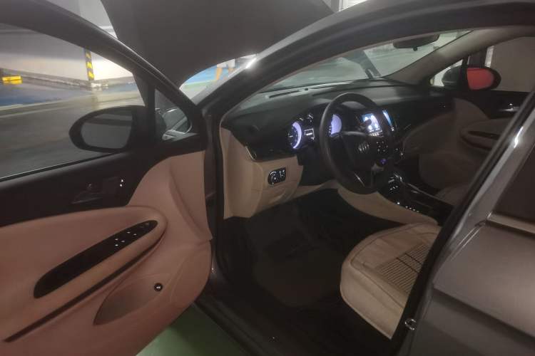 Used Buick Verano 2020 15T Automatic Trend Edition Driver Seat