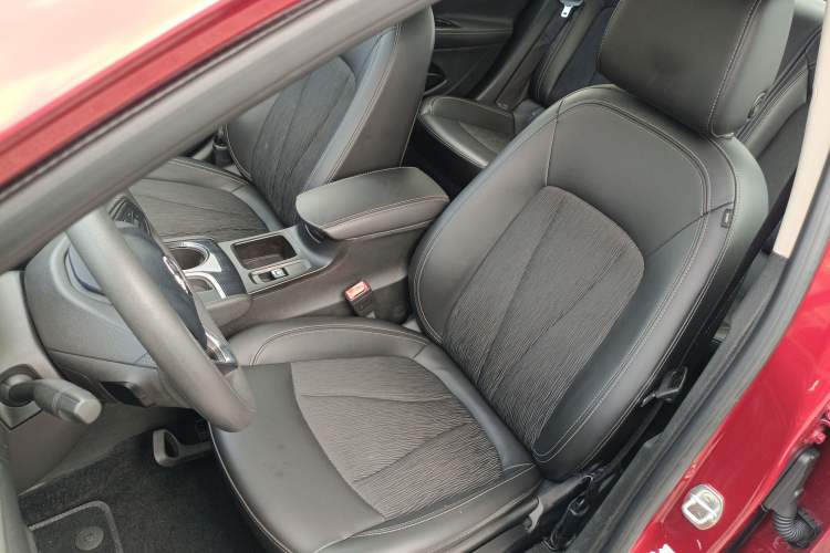 Used Buick Verano 2020 20T CVT Leading Edition Left Front Seat
