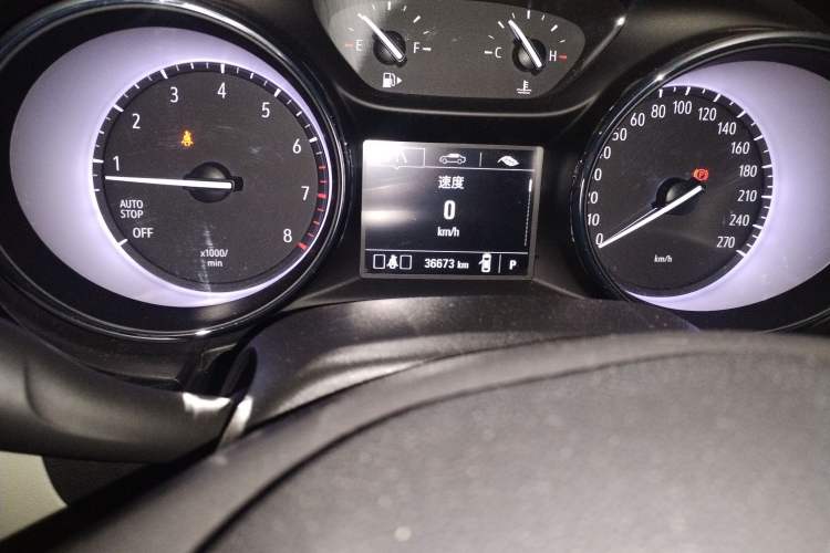 Used Buick Verano 2020 15T Automatic Trend Edition Odometer Close Up