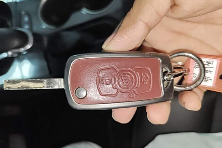 Used Buick Verano 2020 20T CVT Leading Edition Vehicle Key