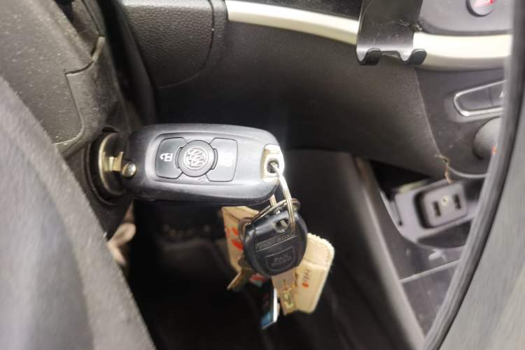 Used Buick Verano 2020 20T CVT Leading Edition Vehicle Key