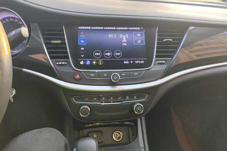 Used Buick Verano 2020 20T CVT Leading Edition Audio And AC Panel