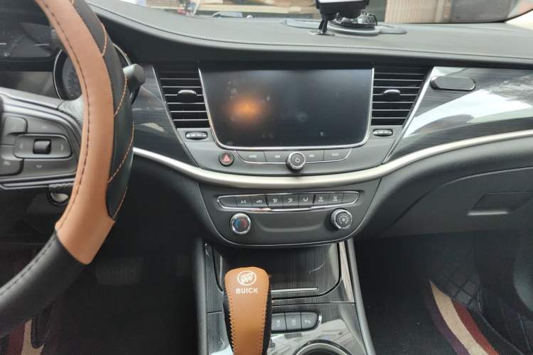 Used Buick Verano 2020 20T CVT Leading Edition Audio And AC Panel