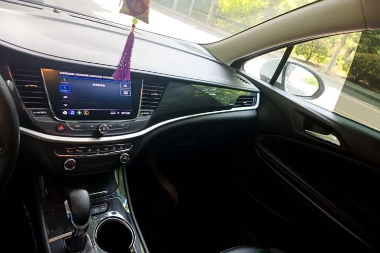 Used Buick Verano 2020 20T CVT Leading Edition Audio And AC Panel