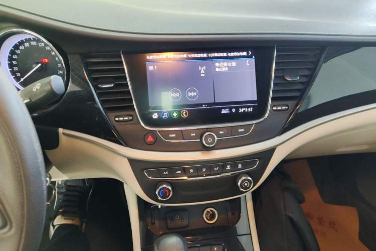 Used Buick Verano 2020 15T Automatic Trend Edition Audio And AC Panel