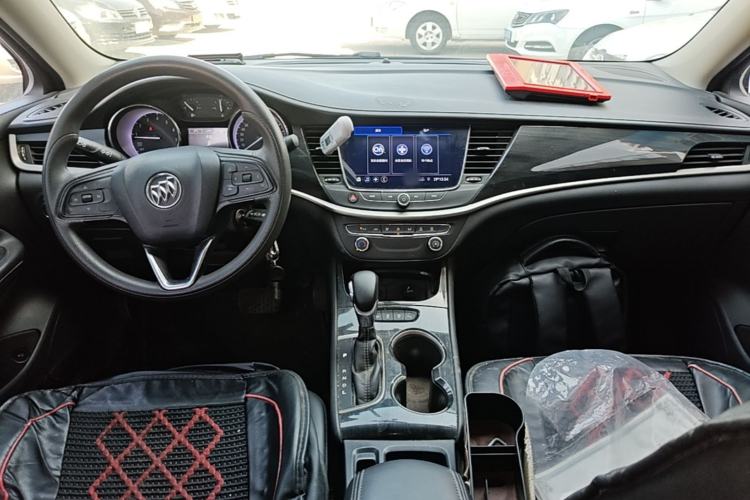 Used Buick Verano 2020 20T CVT Leading Edition Center Console