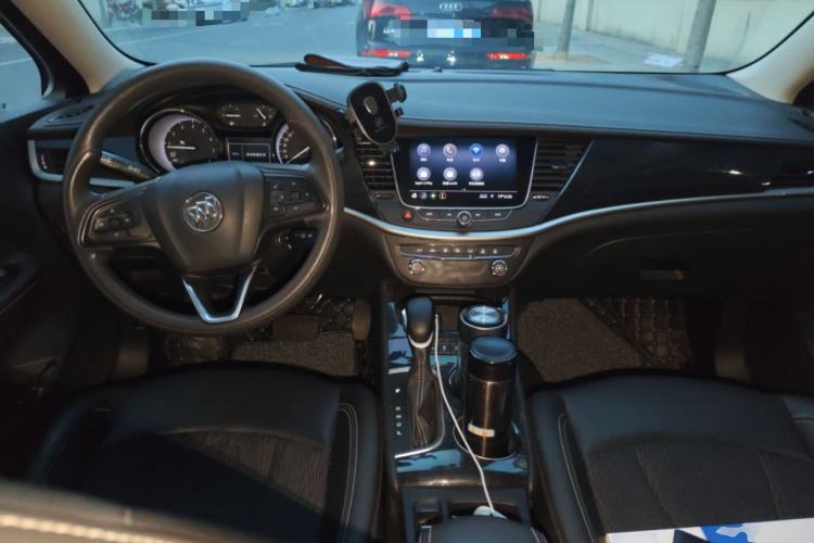 Used Buick Verano 2020 20T CVT Leading Edition Center Console