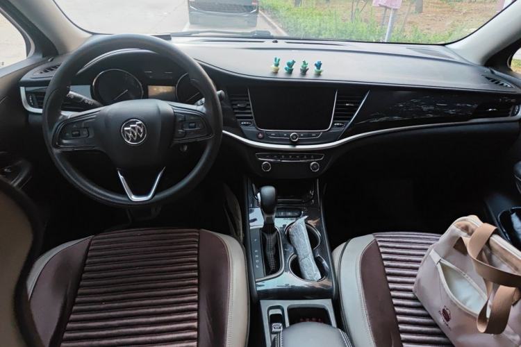 Used Buick Verano 2020 20T CVT Leading Edition Center Console