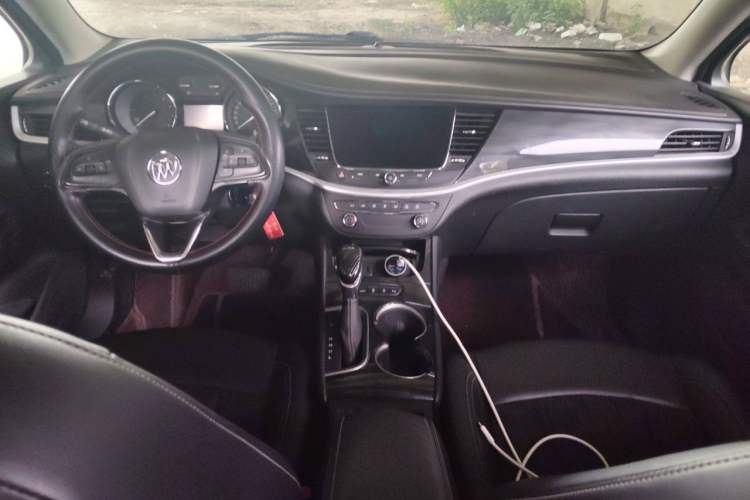 Used Buick Verano 2020 20T CVT Leading Edition Center Console