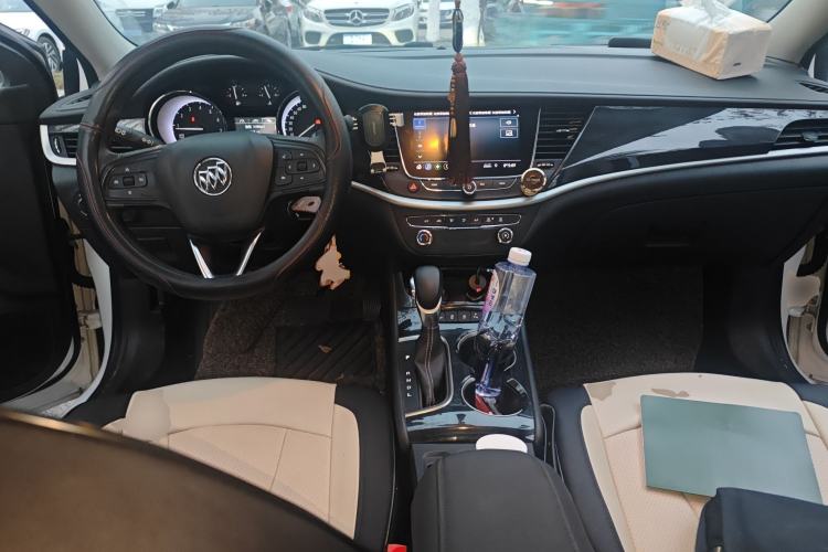 Used Buick Verano 2020 20T CVT Leading Edition Center Console