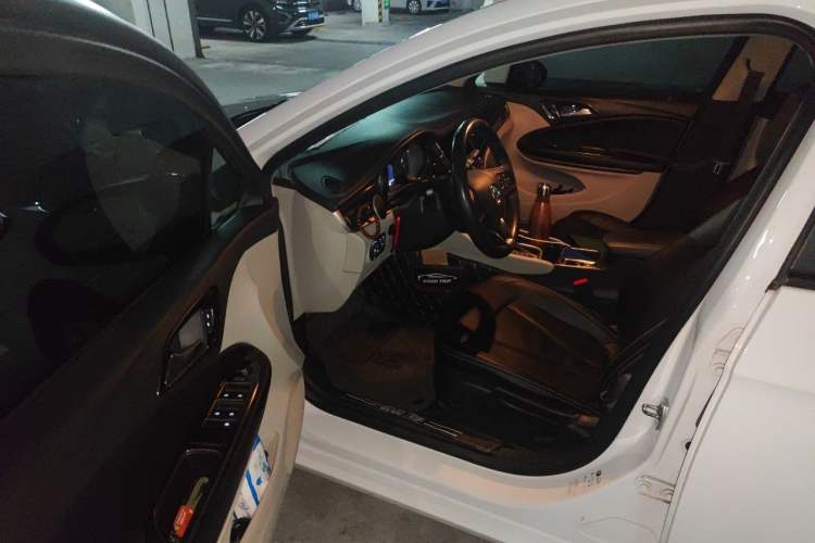 Used Buick Verano 2020 15T Automatic Trend Edition Driver Seat