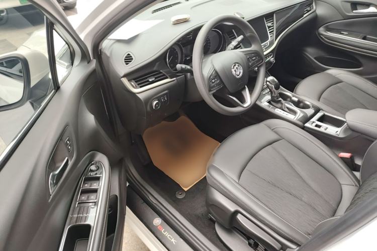 Used Buick Verano 2020 20T CVT Leading Edition Driver Seat