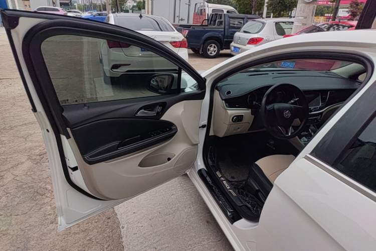 Used Buick Verano 2020 15T Automatic Trend Edition Driver Seat