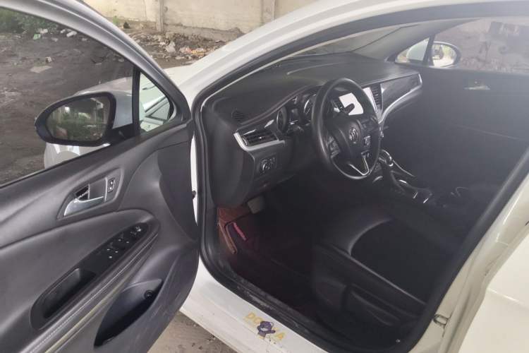 Used Buick Verano 2020 20T CVT Leading Edition Driver Seat