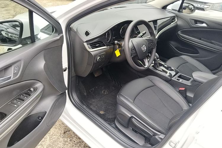 Used Buick Verano 2020 20T CVT Leading Edition Driver Seat