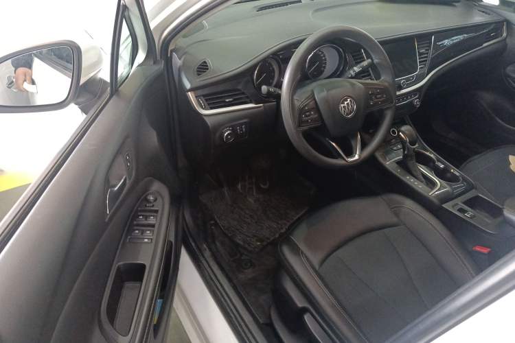 Used Buick Verano 2020 20T CVT Leading Edition Driver Seat