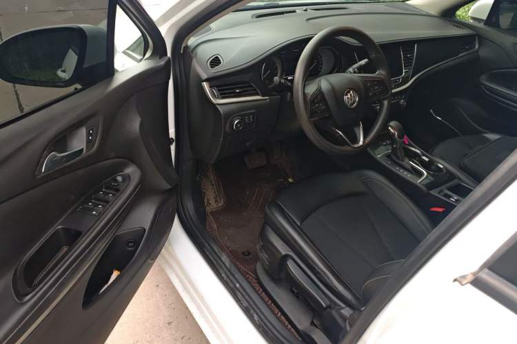 Used Buick Verano 2020 20T CVT Leading Edition Driver Seat