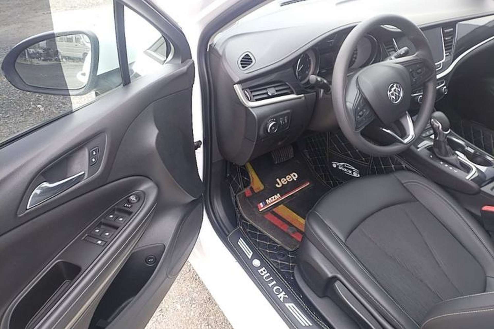 Used Buick Verano 2020 20T CVT Leading Edition Driver Seat