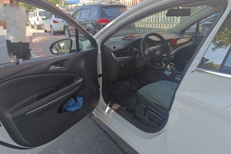 Used Buick Verano 2020 20T CVT Leading Edition Driver Seat