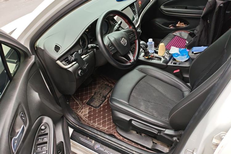 Used Buick Verano 2020 20T CVT Leading Edition Driver Seat