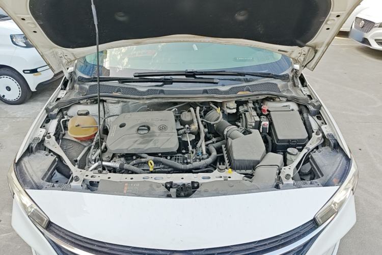 Used Buick Verano 2020 20T CVT Leading Edition Engine Bay