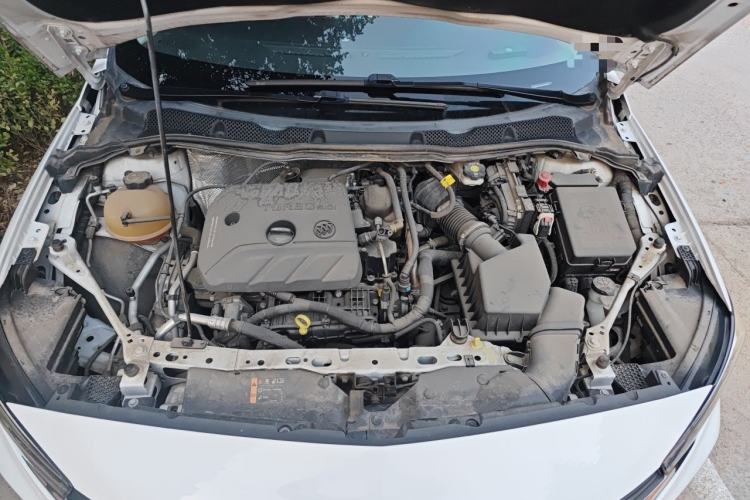 Used Buick Verano 2020 20T CVT Leading Edition Engine Bay