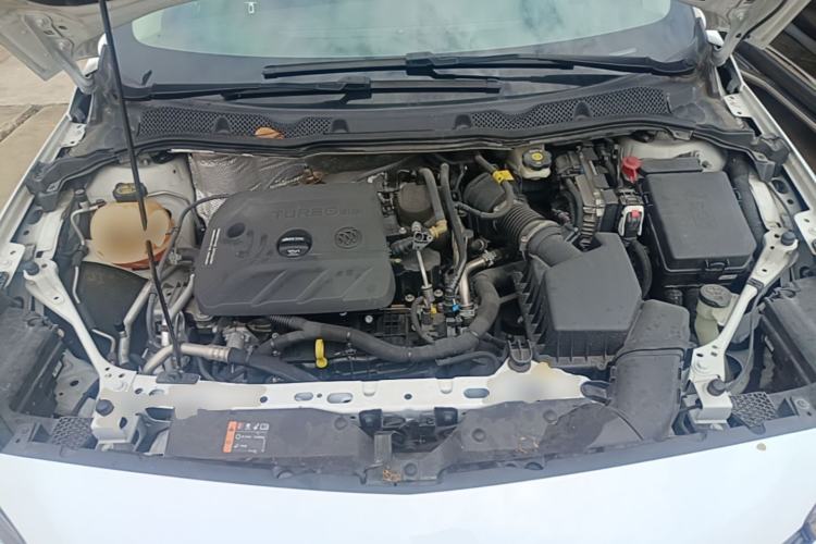 Used Buick Verano 2020 20T CVT Leading Edition Engine Bay