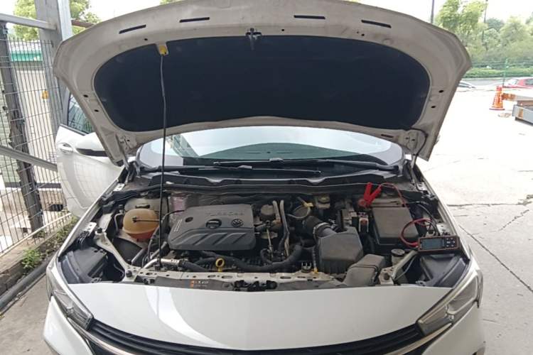 Used Buick Verano 2020 20T CVT Leading Edition Engine Bay