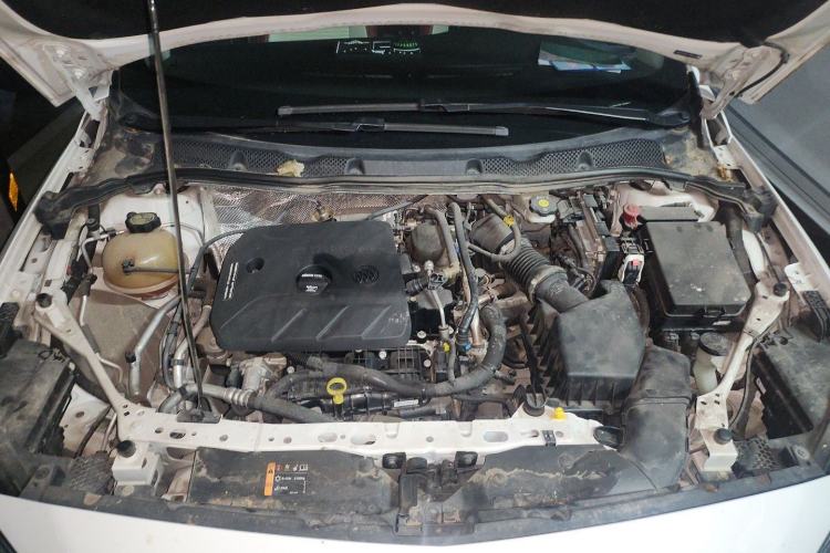 Used Buick Verano 2020 20T CVT Leading Edition Engine Bay