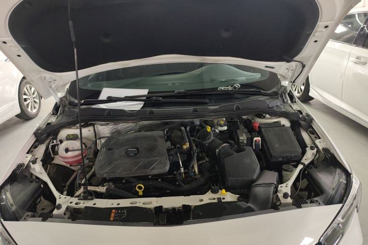Used Buick Verano 2020 GS 20T CVT Luxury Model Engine Bay