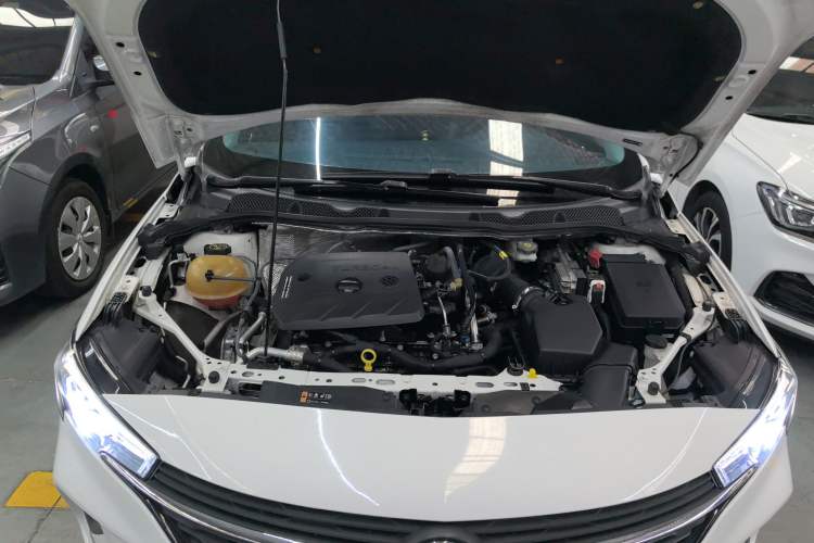 Used Buick Verano 2020 20T CVT Leading Edition Engine Bay