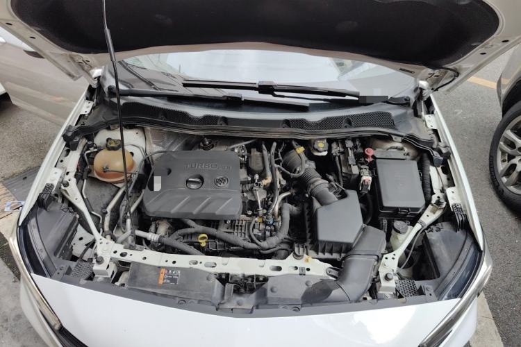 Used Buick Verano 2020 20T CVT Leading Edition Engine Bay