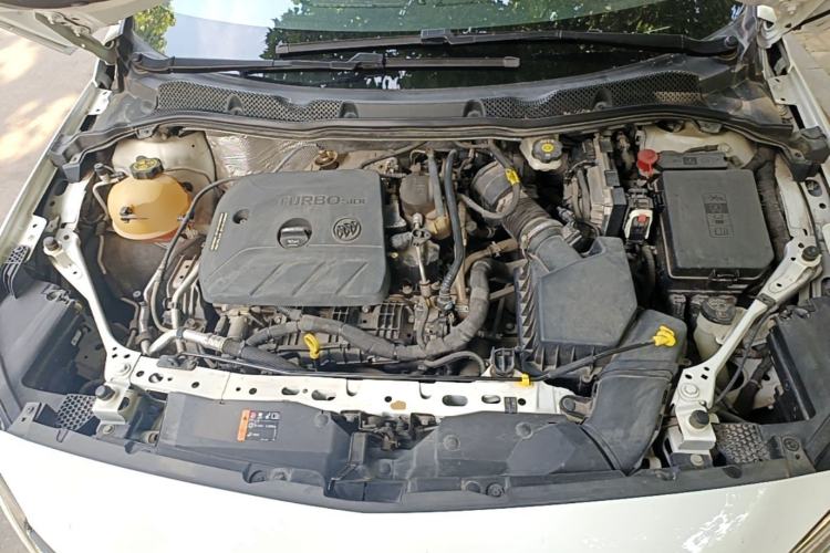 Used Buick Verano 2020 20T CVT Leading Edition Engine Bay
