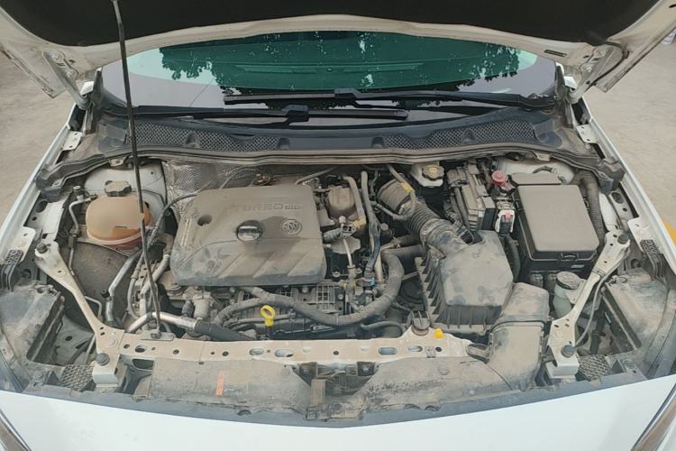 Used Buick Verano 2020 20T CVT Leading Edition Engine Bay