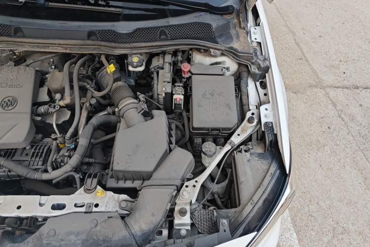 Used Buick Verano 2020 20T CVT Leading Edition Engine Bay Left