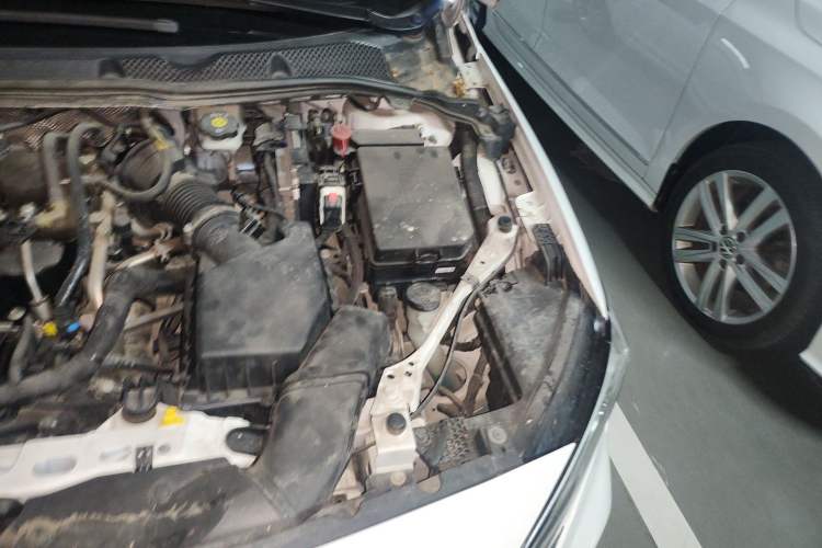 Used Buick Verano 2020 20T CVT Leading Edition Engine Bay Left