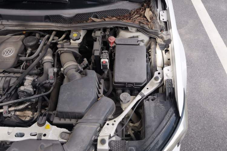 Used Buick Verano 2020 15T Automatic Trend Edition Engine Bay Left