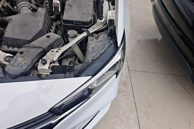 Used Buick Verano 2020 GS 20T CVT Luxury Model Engine Bay Left