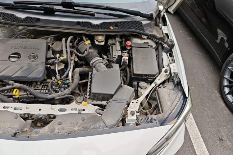 Used Buick Verano 2020 20T CVT Leading Edition Engine Bay Left