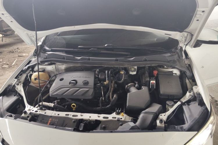 Used Buick Verano 2020 20T CVT Leading Edition Engine Bay